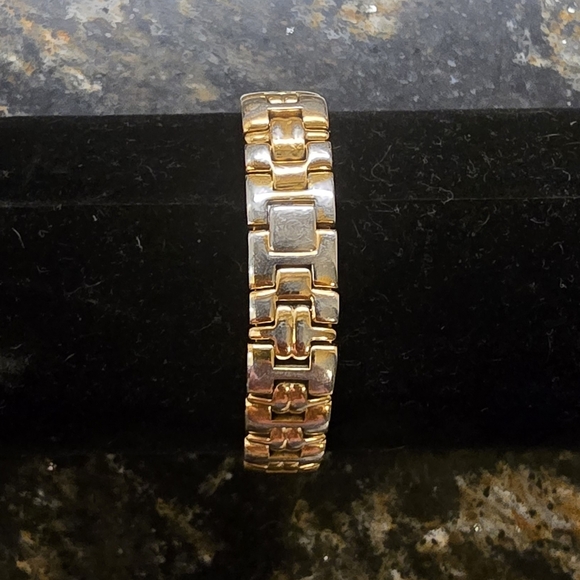 Movado Museum Olympian Watch - Vintage 88.A1.827.2 Women's Black & Gold - Picture 2 of 8